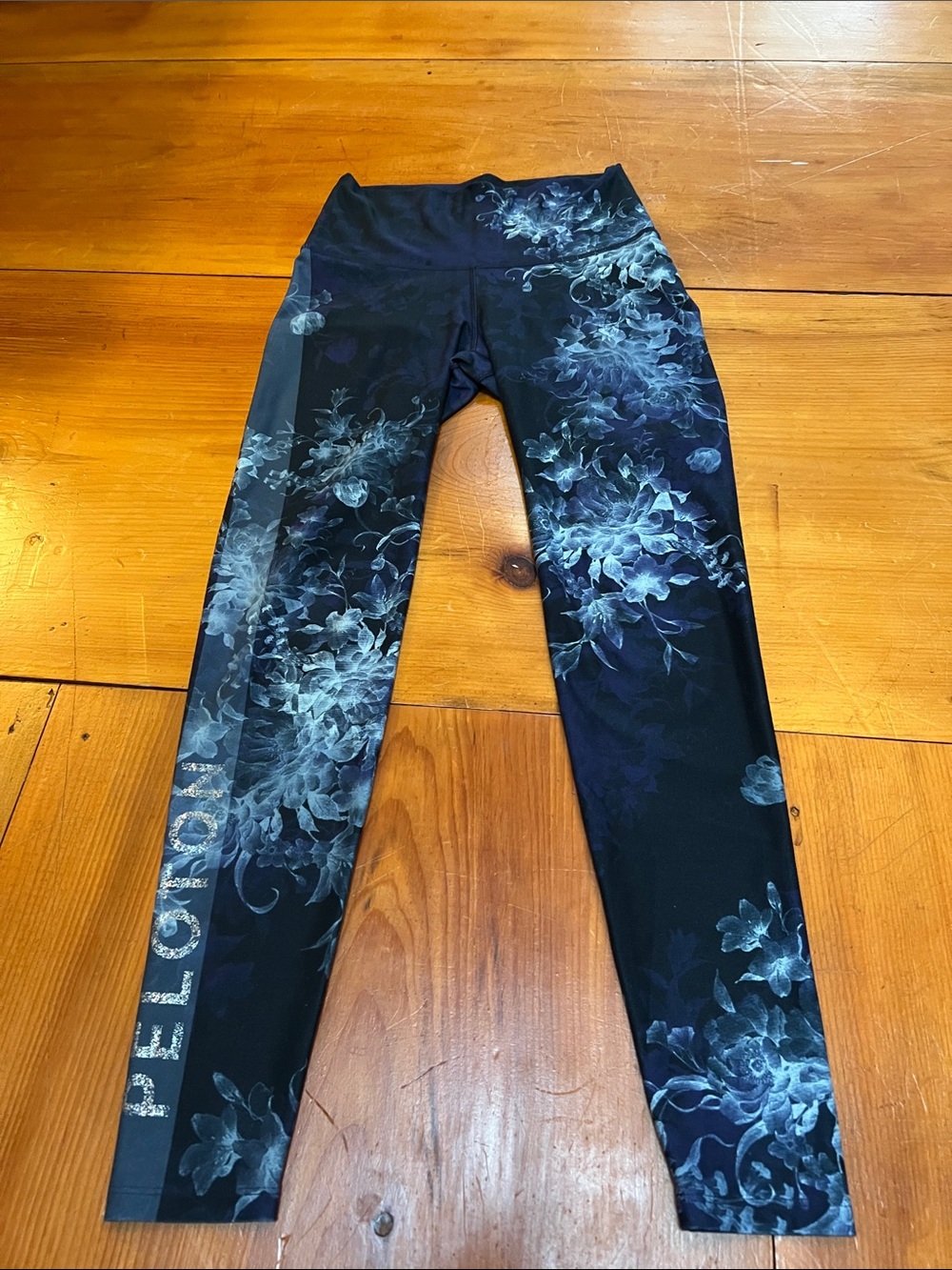 Rare! With x Peloton floral leggings size Small